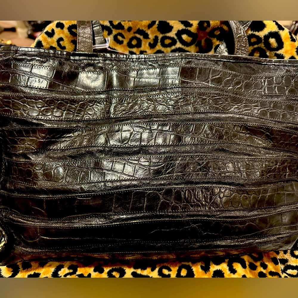 Carlos Falchi
Vintage Exotic Alligator